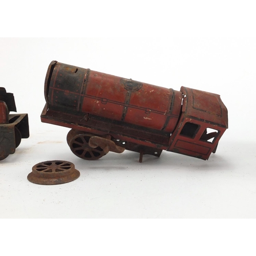 591 - Vintage tin plate locomotive and carriages