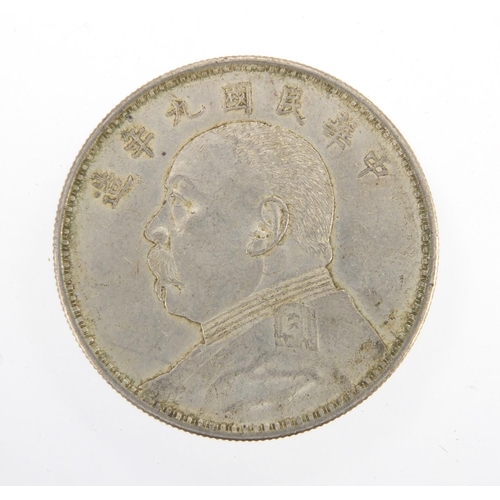 230 - Chinese Fatman silver one dollar, approximate weight 26.6g