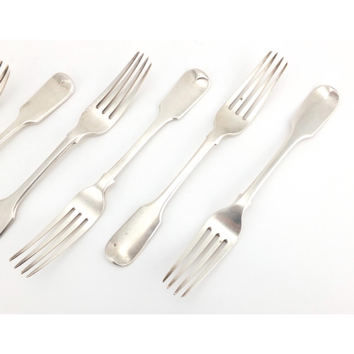 667 - Matched set of six Georgian silver table forks, R.B London 1833 and R.L H.L C.L London 1834, 21cm in... 