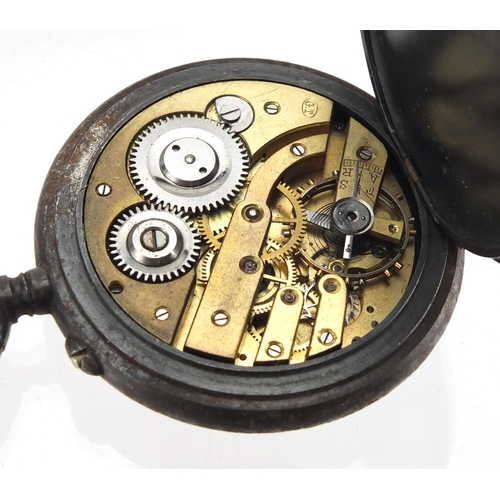 840 - Gentleman's Kay's Simplex lever gunmetal pocket watch, with a white metal watch chain, 5.5cm in diam... 