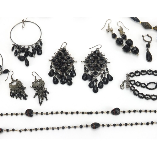 774 - Vintage jewellery including jet necklaces and earrings