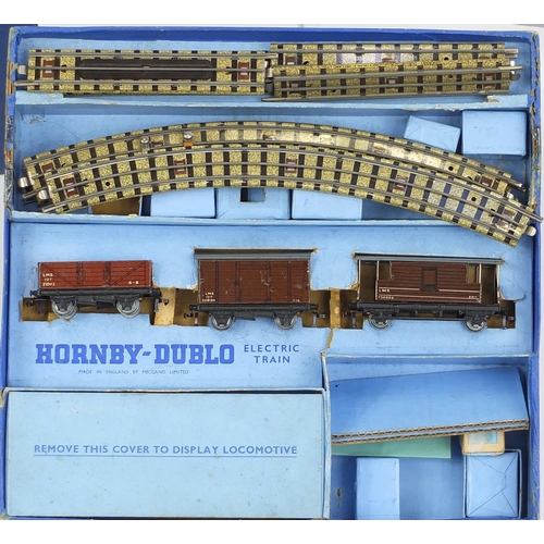 313 - Two Dublo electric train sets, tank goods train PDG7 and passenger train EDP12, both boxed