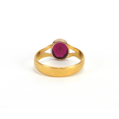 743 - Victorian 22ct gold garnet solitaire ring, size M, approximate weight 3.0g