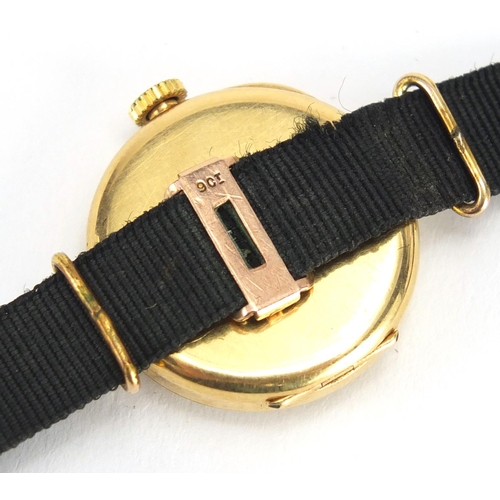 828 - Ladies 18ct gold wristwatch, numbered 835755 to the case, 2.2cm in diameter, approximate weight 13.5... 