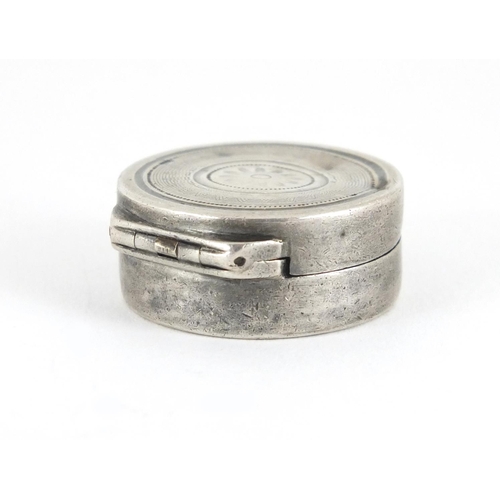 32 - Circular Georgian silver vinaigrette with hinged lid and gilt interior, W.F London, 1798, 2.5cm in d... 