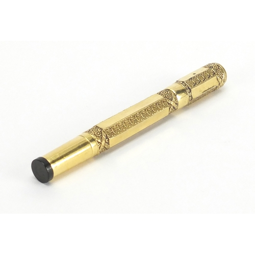 70 - Everest 18k rolled fountain pen with 14k gold nib