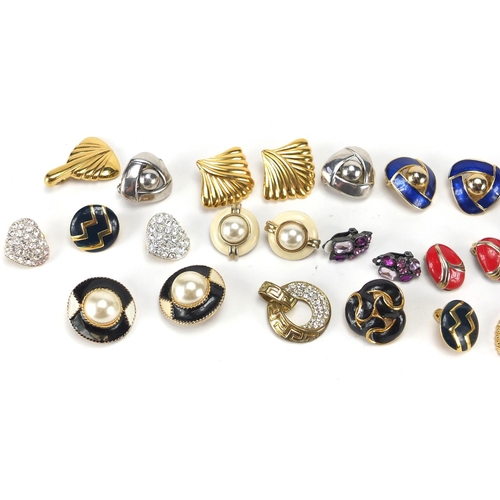 528 - Group of costume jewellery clip on earrings including Monet