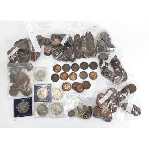 632 - Tin of British pre decimal coins and Commemorative crowns, mostly pennies and half pennies