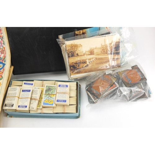 723 - Box of ephemera including cigarette cards and Commemorative booklets