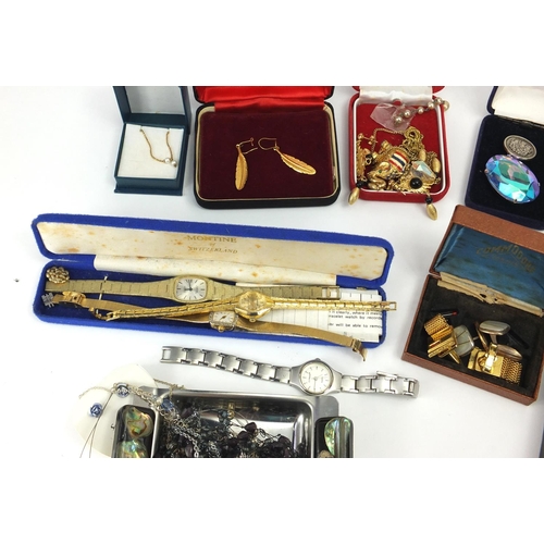 410 - Vintage and later costume jewellery including necklaces, brooches and earrings