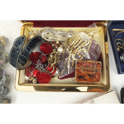 414 - Large selection of vintage and later jewellery including necklaces, wristwatches, brooches and earri... 