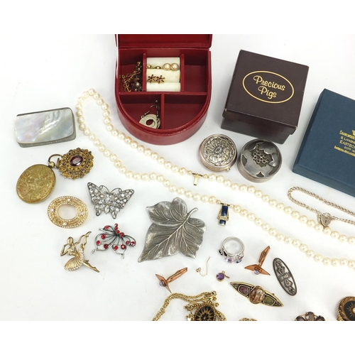 401 - Costume jewellery including necklaces, earrings and brooches, together with silver items