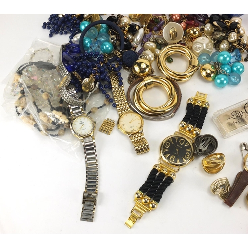 405 - Vintage and later costume jewellery including brooches, necklaces and wristwatches