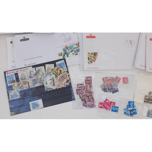 705 - British and World stamps including Australia, Solomon Island and Russia