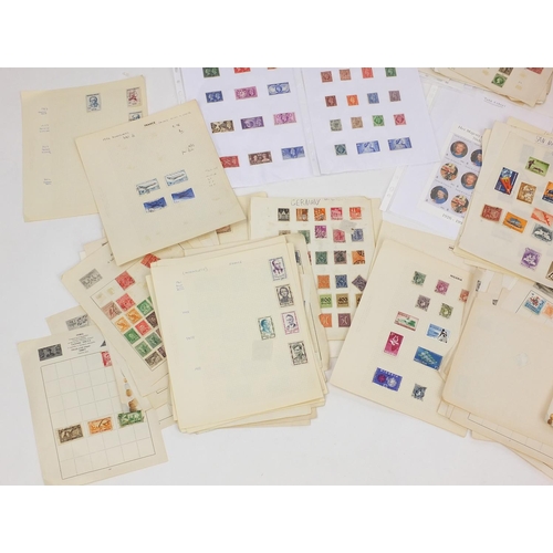 712 - Collection of World stamps, mostly loose including Great Britain and Germany