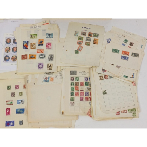 712 - Collection of World stamps, mostly loose including Great Britain and Germany