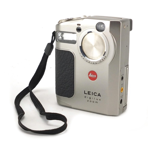 2199 - Leica Digilux zoom camera with case and equipment