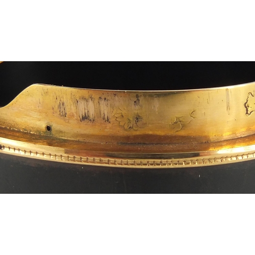 13 - 18th century French oval tortoiseshell snuff box with gold mounts, indistinct marks to the inside ri... 