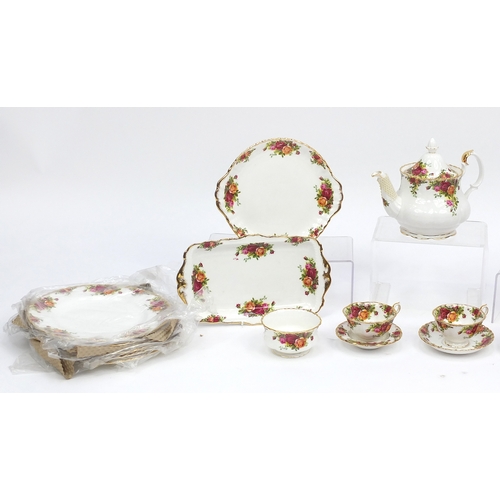 2180 - Royal Albert Old Country Roses dinner and teaware including as new eighteen piece tea set and six di... 