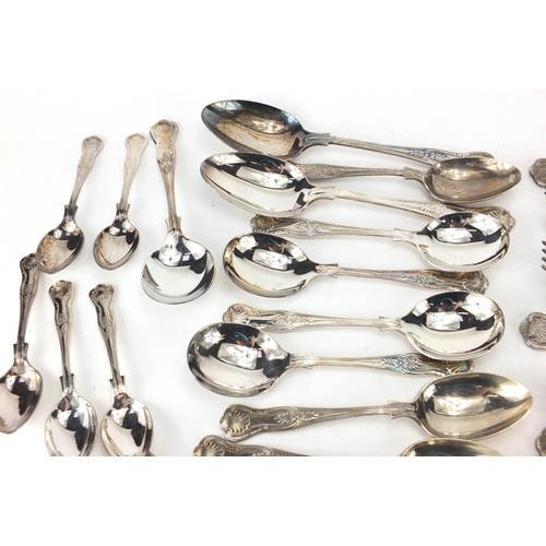 184 - Group of Sheffield silver plated cutlery