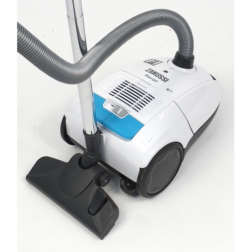 165 - Zanussi Equipt vacuum cleaner