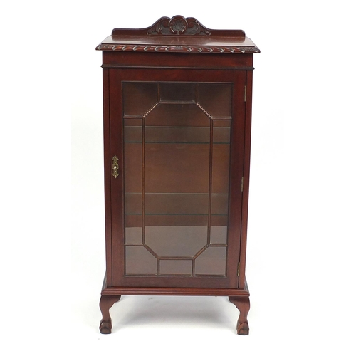 100 - Mahogany display cabinet fitted with two glass shelves, 112cm H x 53cm W x 30cm D