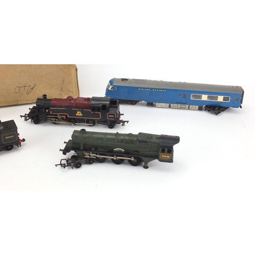 2202 - Three OO gauge locomotives including Hornby 69550