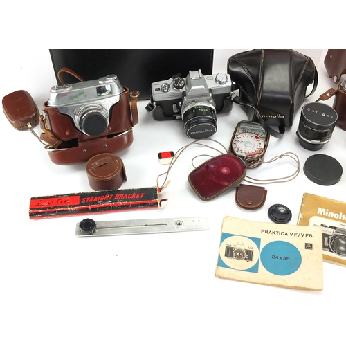 192 - Vintage cameras, lenses and accessories including Anette, Praktica and Tamron zoom No.390573 lense