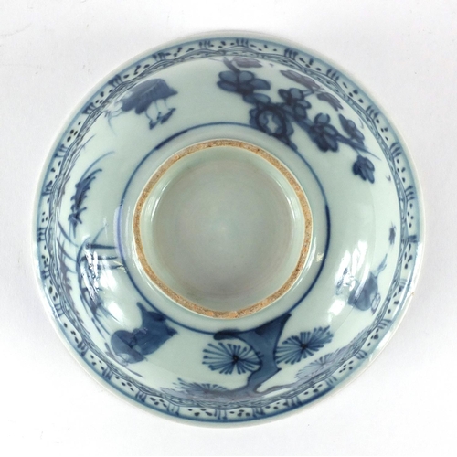 604 - Chinese blue and white porcelain bowl, hand painted with three friends, 16cm in diameter