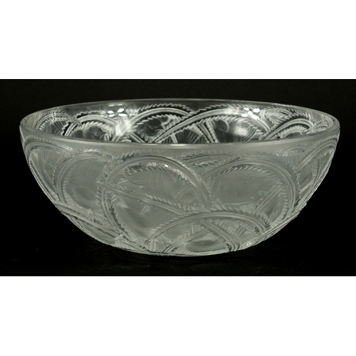 916 - Lalique frosted glass Pinsons bowl, etched Lalique France to the base, 23.5cm in diameter