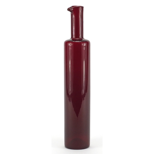 925 - Large Riihimäki red bottle vase by Nanny Still, etched marks around the base, 32.5cm high