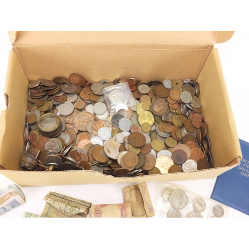 644 - British and World coins and banknotes including 1953 specimen coin set, five pound and one pound coi... 