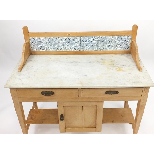 39 - Pine wash stand with tiled back and marble top, 100cm H x 107cm W x 49cm D