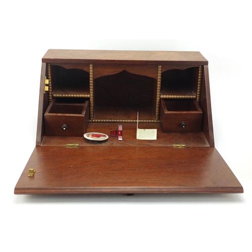 522 - Inlaid mahogany stationery box and a Sorrento style musical jewellery box