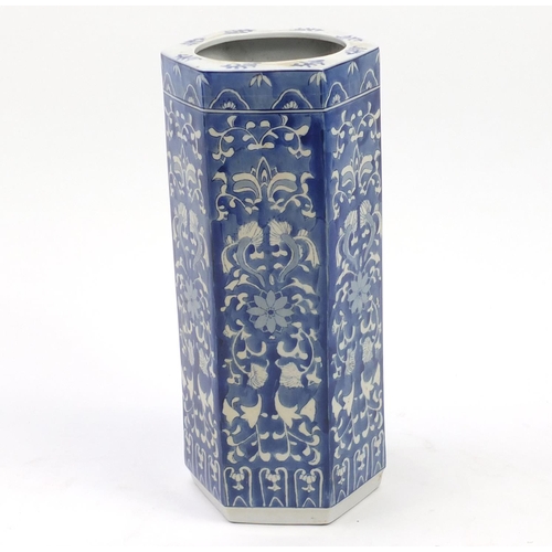 725 - Chinese porcelain blue and white stick stand, 47cm high