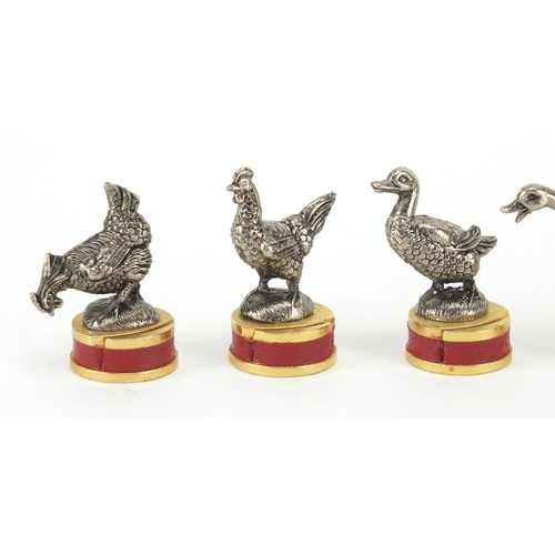 418 - Group of novelty Toffano silver plated place card holders including chickens, the largest 4.5cm high