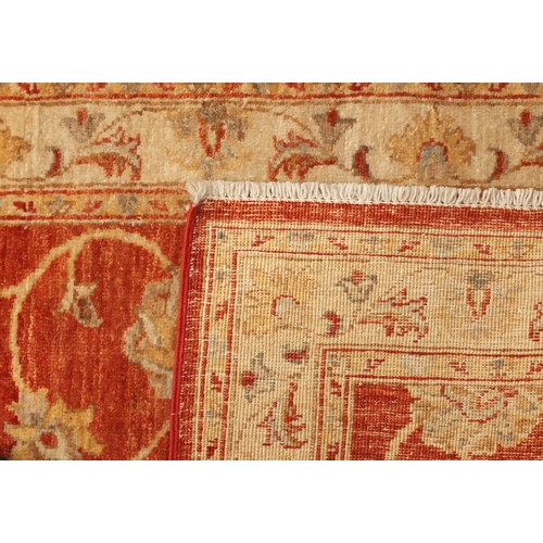 2043 - Rectangular Ziegler rug having a stylised floral design, 128cm x 80cm