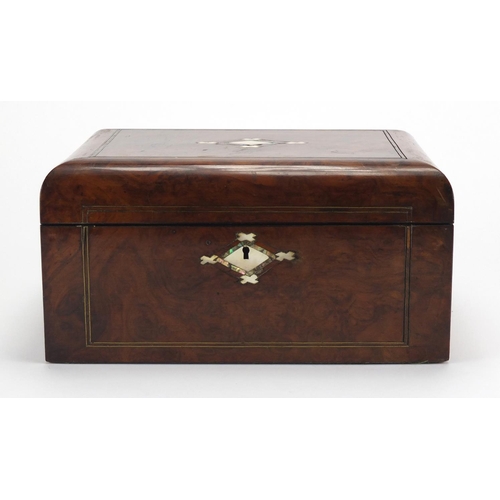 2156 - Victorian rosewood sewing box with Mother of Pearl and abalone inlay, opening to reveal a fitted lif... 