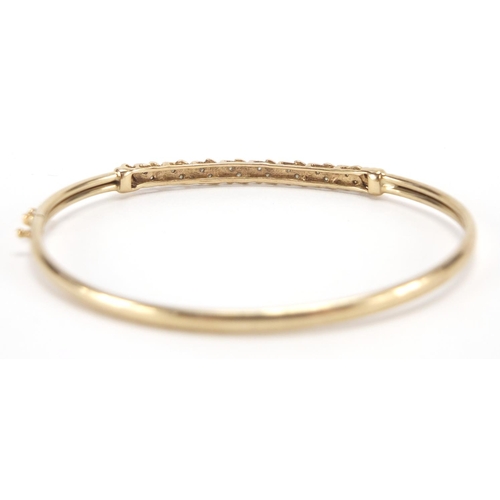 2775 - 9ct gold diamond bracelet, 6cm x 5.5cm, approximate weight 4.4g