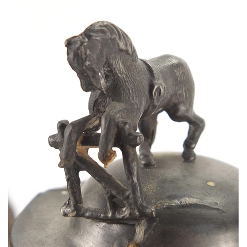 65 - Horn table snuff mule with pewter mounts, 21cm high