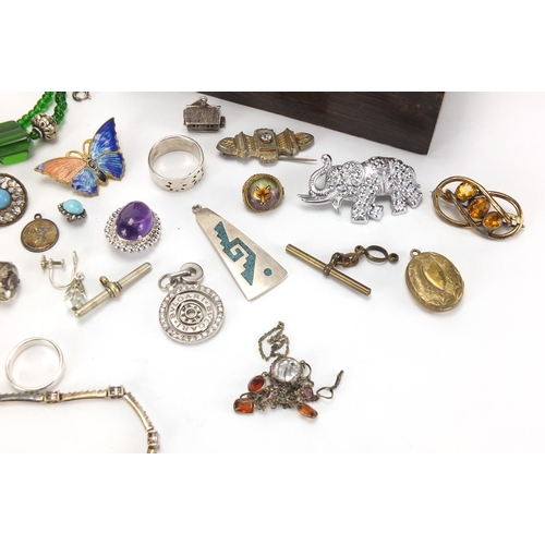 2735 - Antique and later jewellery including Victorian brooches, silver bracelet, an Essex crystal fox head... 