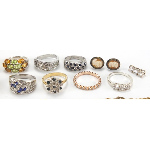 2757 - Mostly silver jewellery including rings, set with semi precious stones and necklaces, approximate we... 