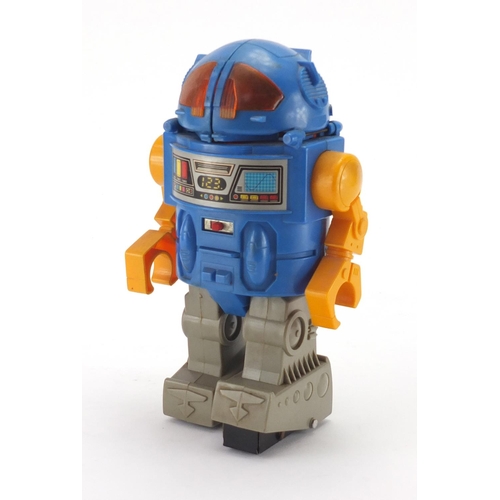662 - Vintage Japanese battery operated robot, 24cm high
