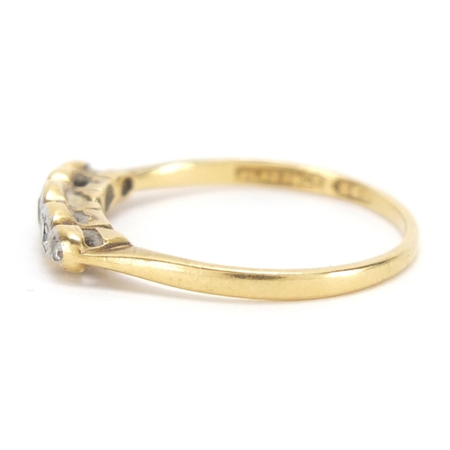 2671 - 18ct gold diamond five stone ring, size N, approximate weight 1.6g