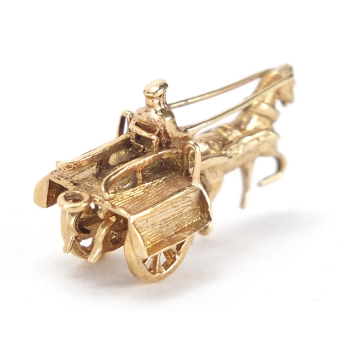 2642 - 9ct gold horse and carriage charm, 3cm in length, approximate weight 4.5g