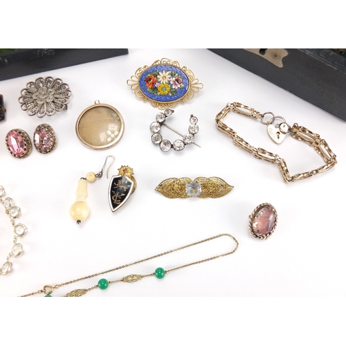 2740 - Antique and later jewellery including a 9ct gold ring and locket, silver, jet brooch, crystal neckla... 