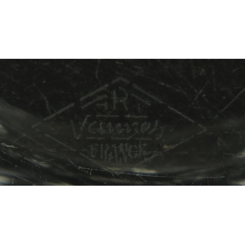 2336 - French clear art glass centre piece by Vannes, 65cm wide