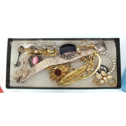 2816 - Costume jewellery including 9ct gold earrings, a pair of 14ct gold earrings, necklaces, brooches, br... 