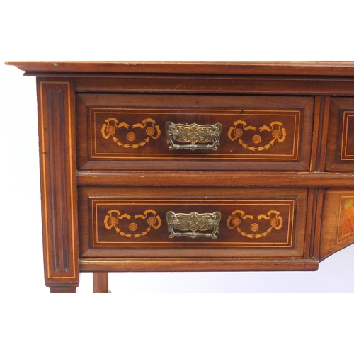 2010 - Edwardian inlaid mahogany dressing table fitted with an arrangement of drawers and mirrored back, to... 
