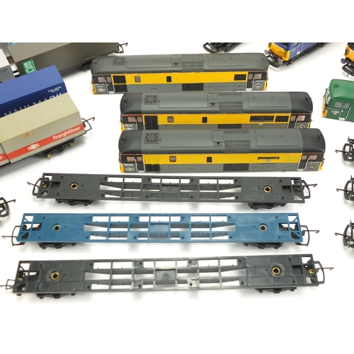 531 - OO gauge model bodies and chassis including Lima